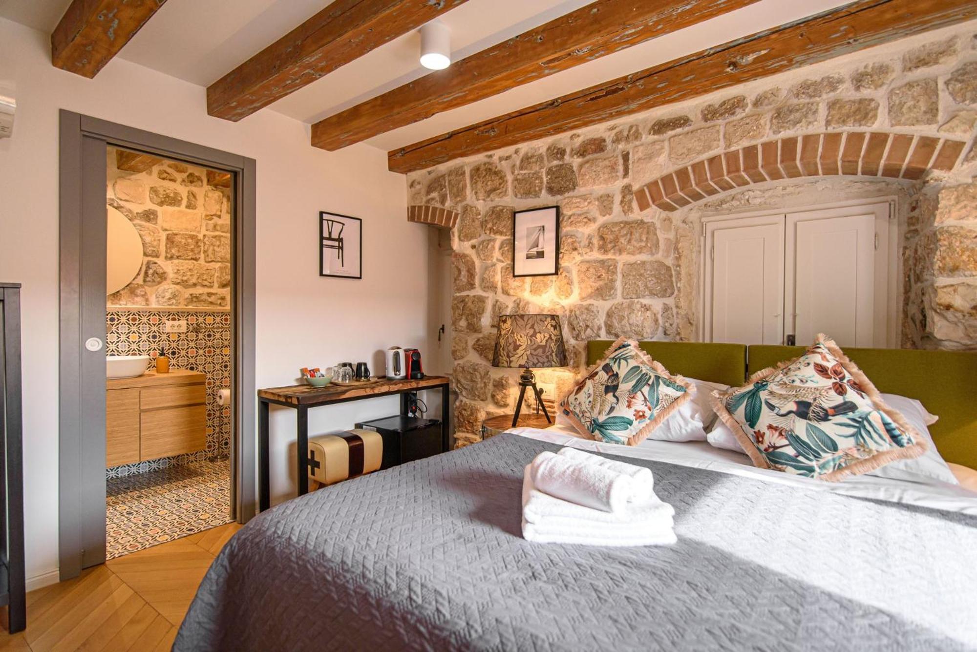Monte Santo Affittacamere 3*